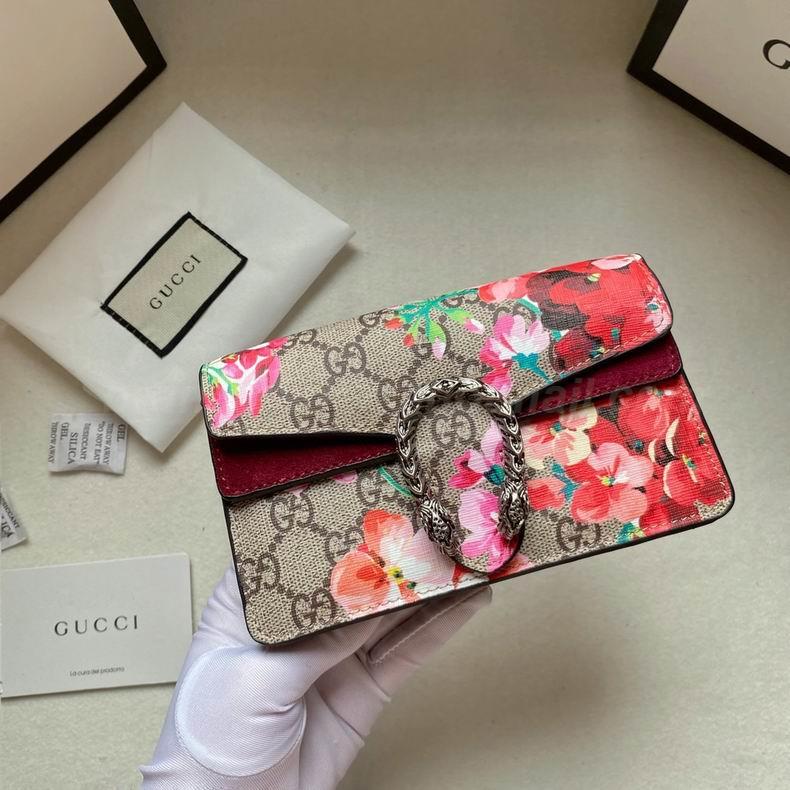 Gucci Handbags 297